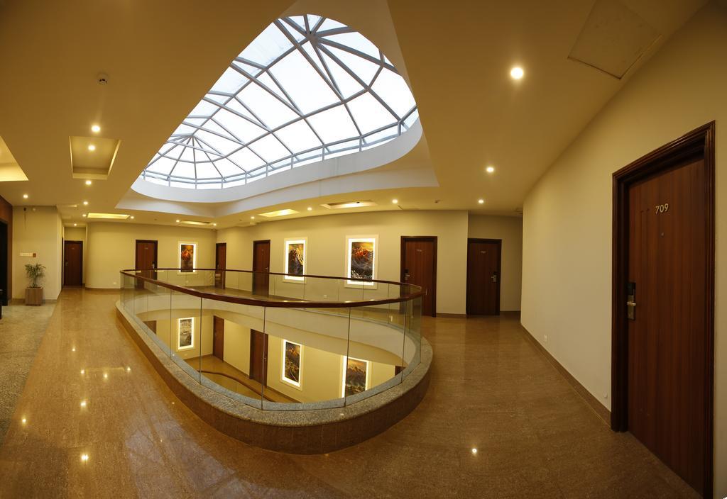 Hotel Arts Catmandu Exterior foto